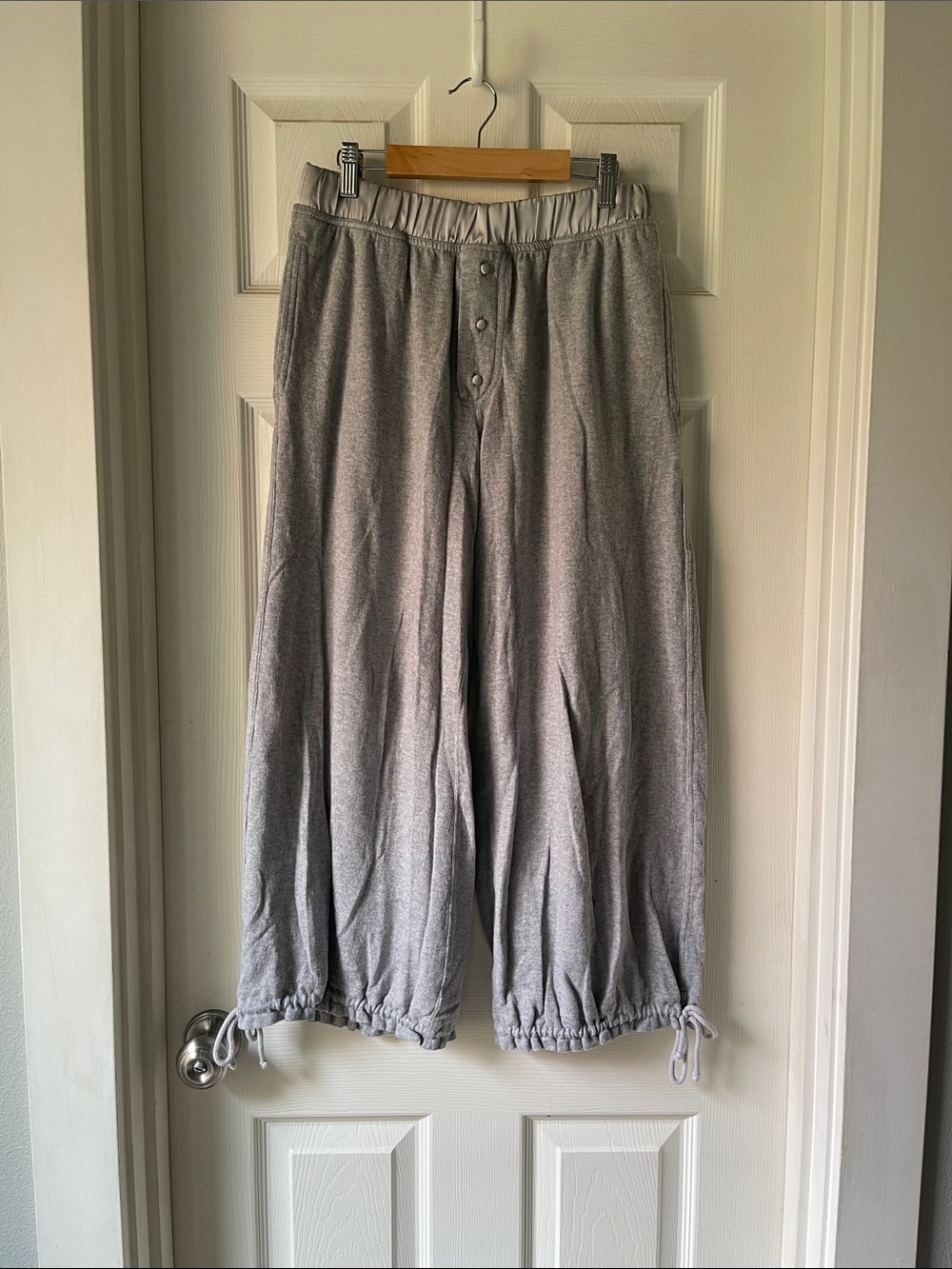 Free People Don’t Look Back Lounge Pants Gray Cinch Ankle